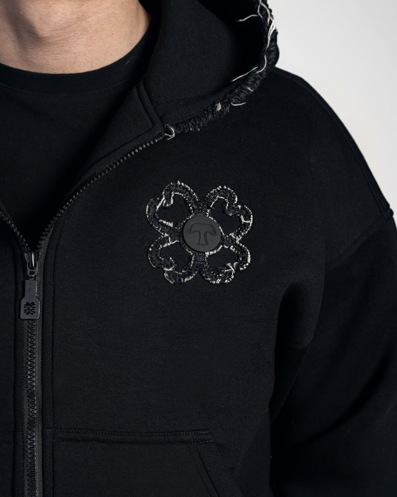 ZIP HOODIE DEEP BLACK