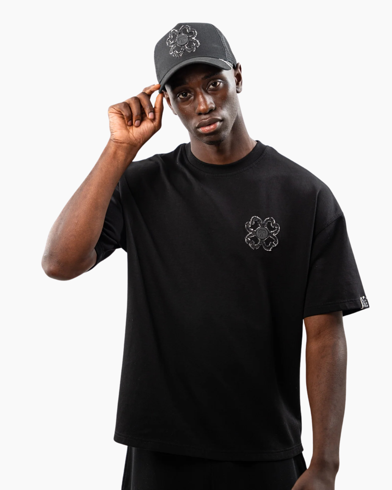 T-SHIRT DEEP BLACK